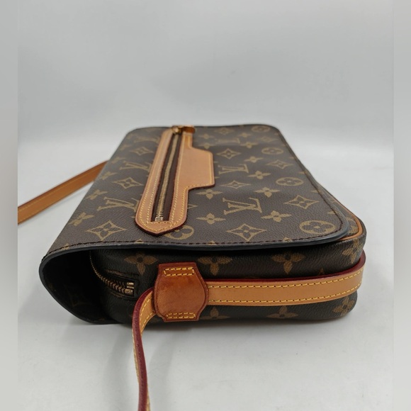 Authentic Louis Vuitton monogram Saint Germain crossbody - Picture 3 of 14